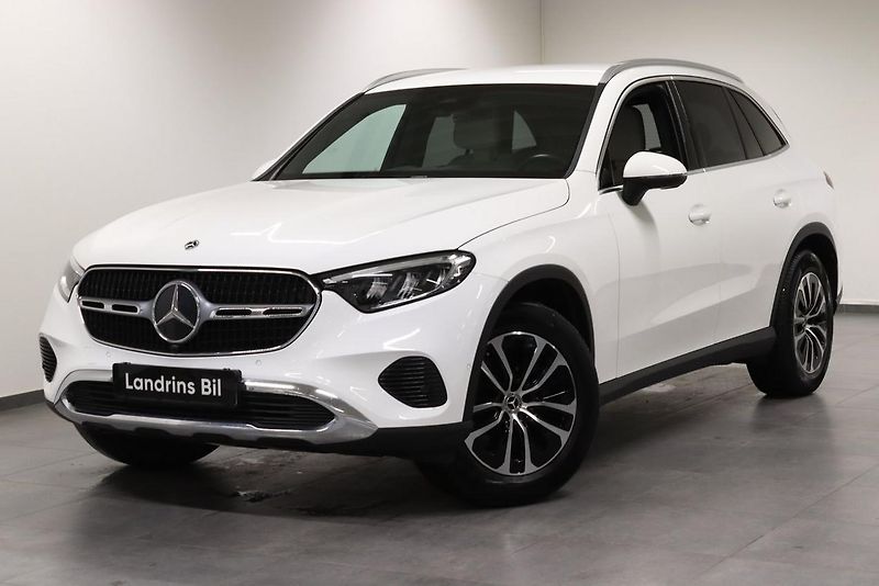Mercedes-Benz GLC 200 4MATIC Pano - fotka 1 z 20