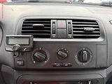 Škoda Roomster (2011) 1.6 TDi, Klima - náhled 13