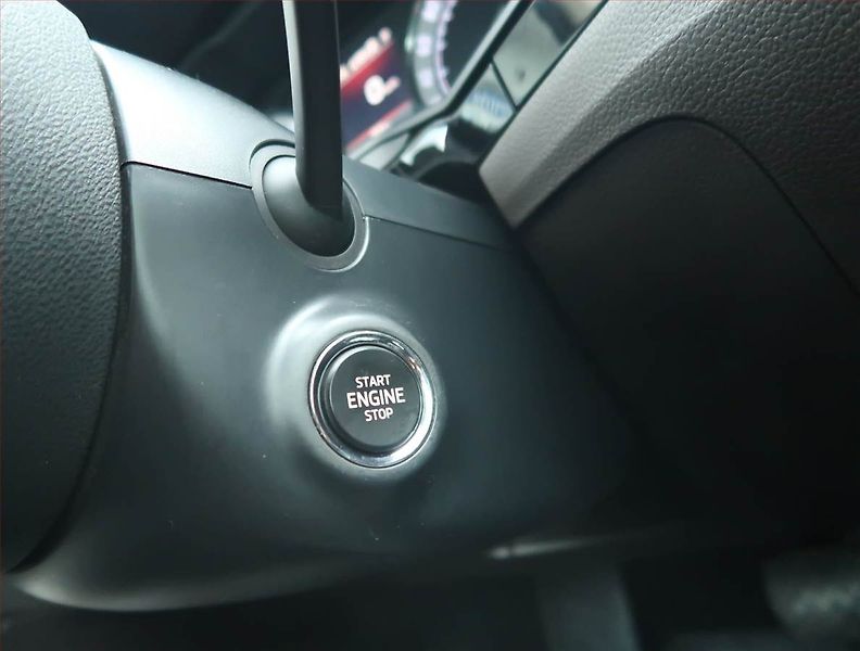 Škoda Superb (2017) Laurin&Klement 2.0 TDI 4x4 - fotka 18 z 22
