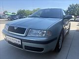 Škoda Octavia 1,9 TDi ČR TOP stav prav serv - náhled 11