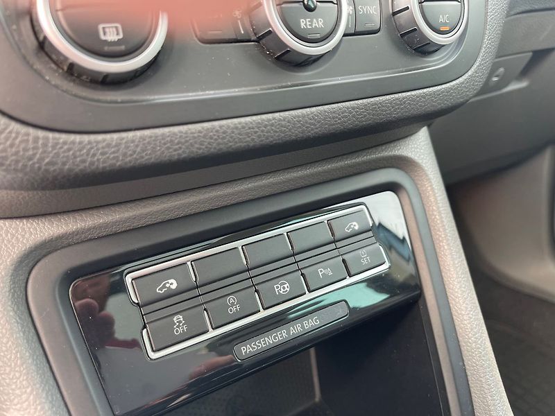 Volkswagen Sharan 2.0TDI 103kw*ZADÁNO* - fotka 28 z 39