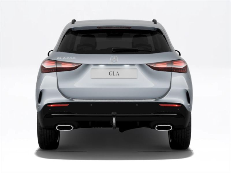 Mercedes-Benz GLA (2026) 1,3 200 Edition 140 Years - fotka 5 z 9