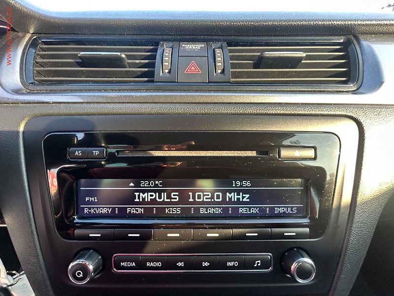 Škoda Rapid (2014) 1.2 TSi, ČR, AC, STK6/28 - fotka 15 z 17