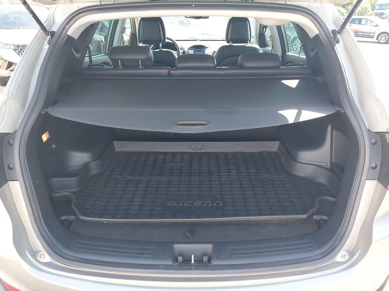 Hyundai ix35 (2011) 2,0 CRDi 135 kW 4x4 - fotka 11 z 25