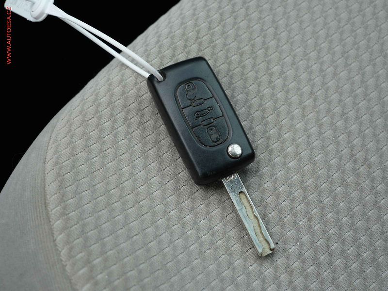 Citroën C4 Picasso (2007) 1.8i, AC, temp - fotka 18 z 18