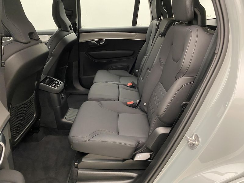 Volvo XC90 B5 AWD BRIGHT PLUS AUT CZ 7M - fotka 5 z 59