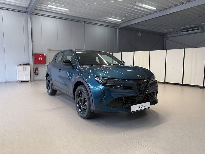 Alfa Romeo Junior (2026) Ibrida 1.2 Turbo Hybrid 145k - fotka 6 z 6