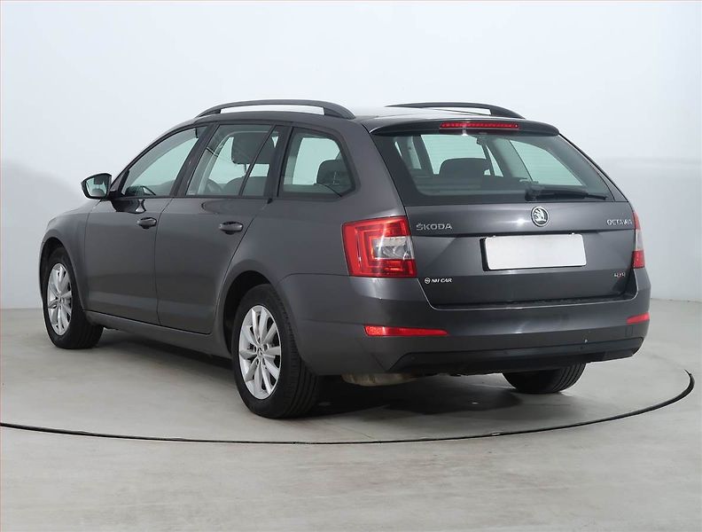 Škoda Octavia (2014) 1.6 TDI, 4X4, Tempomat - fotka 4 z 19