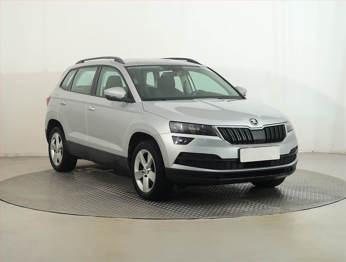 Škoda Karoq 1.6 TDI, Serv.kniha, Tempomat