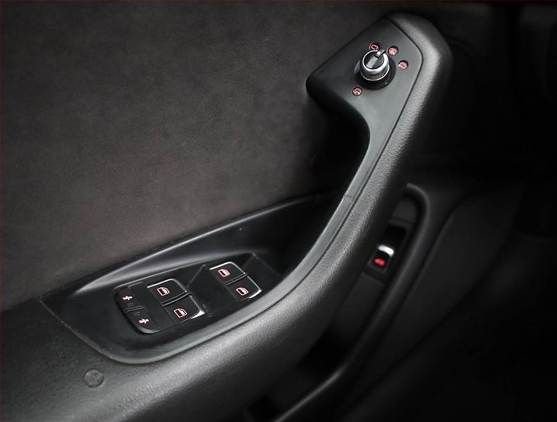 Audi A6 Allroad (2015) 3.0 TDI, 4X4, Automat, Kůže - fotka 13 z 19