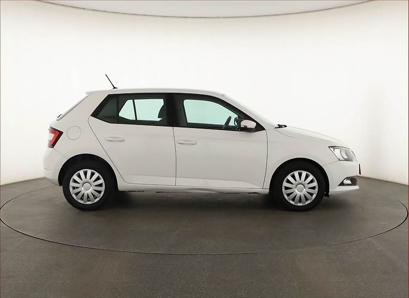 Škoda Fabia (2015) 1.2 TSI - fotka 6 z 12