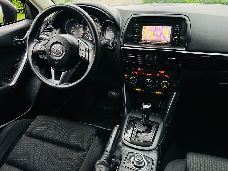 Mazda CX-5 2.0i AUT 4x4 SENZORY TAŽNÉ - fotka 27 z 49