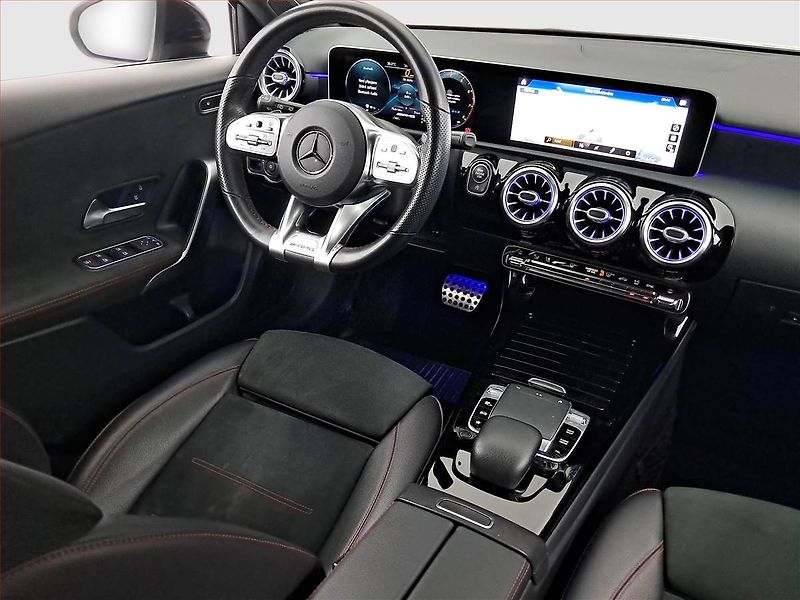 Mercedes-Benz Třídy A (2019) AMG line A 250 4MATIC - fotka 7 z 24