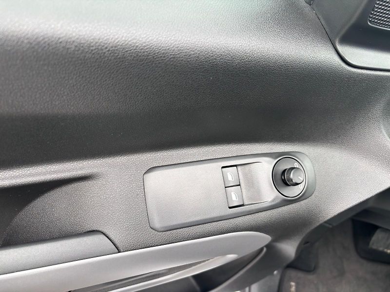 Toyota ProAce City Verso ELECTRIC Business 50kWh - fotka 12 z 26