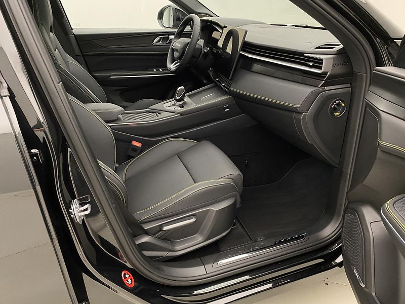 Lynk & Co 01 MORE PHEV AUT CZ 1.maj - fotka 26 z 93