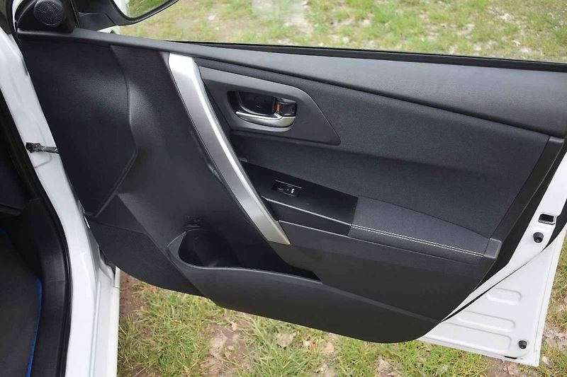 Toyota Auris hybrid je dlouhověká ojetina s nízkou spotřebou