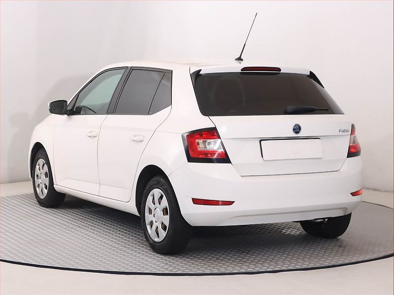 Škoda Fabia (2019) 1.0 TSI - fotka 4 z 14