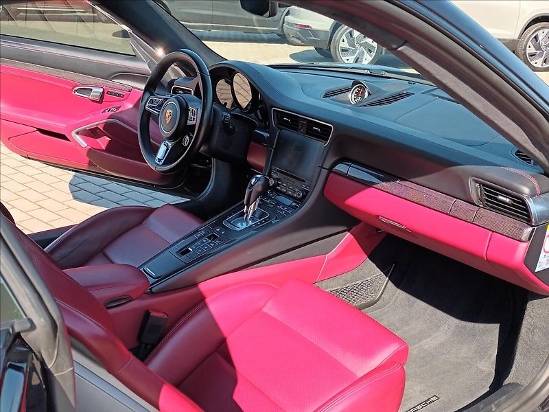 Porsche 911 3,0 Carrera 4 GTS,331KW, - fotka 20 z 50