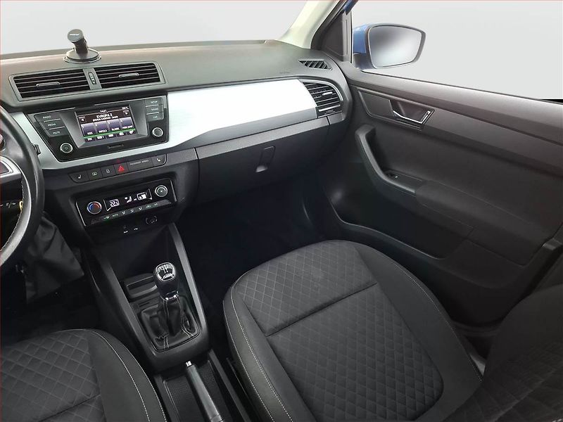 Škoda Fabia (2015) Ambition 1.4 TDI, Serv.kniha - fotka 8 z 16