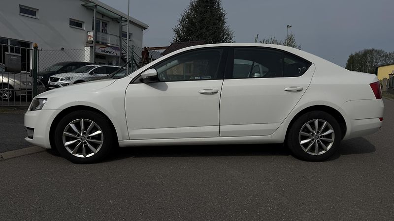 Škoda Octavia (2016) 1.6 TDI 81KW 172 TIS KM  - fotka 9 z 20