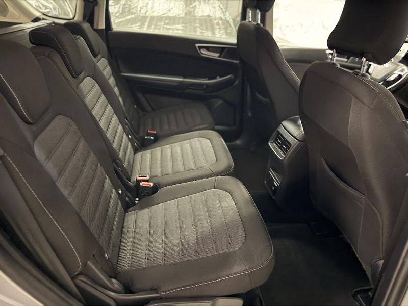 Ford S-MAX (2023) 2.5 Hybrid,REZERVOVÁNO - fotka 18 z 46