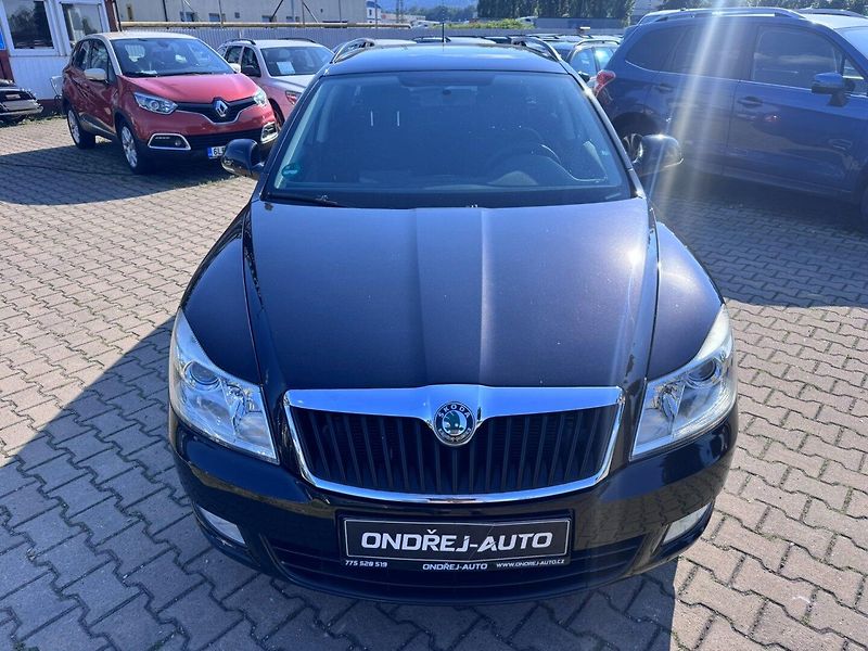 Škoda Octavia (2009) 1,9 TDI 77 KW 2. MAJ SERVISKA - fotka 8 z 50