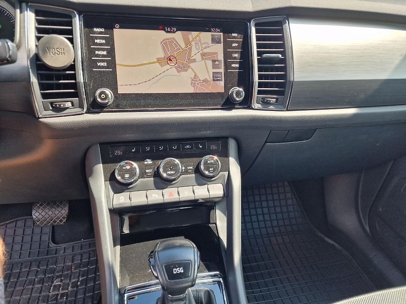 Škoda Kodiaq 2,0TDI 110KW NAVI VÝHŘEV  - fotka 14 z 21