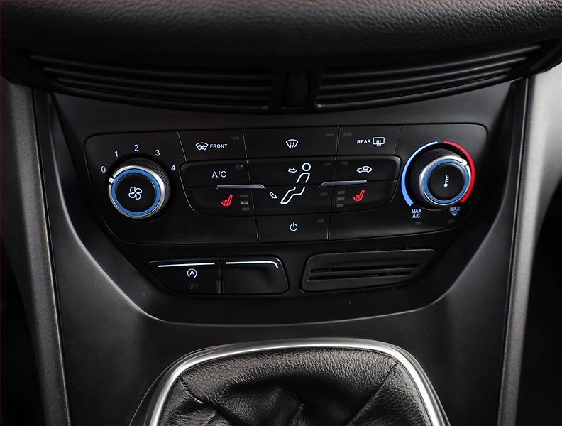 Ford C-MAX (2018) Trend 1.0 EcoBoost, Serv.kniha - fotka 13 z 18