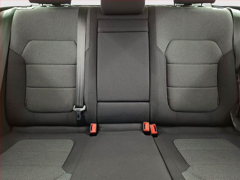 Volkswagen Passat (2013) 2.0 TDI, 4X4, Automat, Xenony - fotka 10 z 16