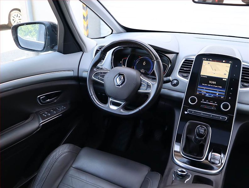 Renault Espace (2015) 1.6 dCi, 7 míst, Kůže, Navi - fotka 7 z 31