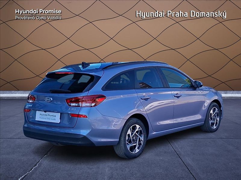 Hyundai i30 1,5   1,5i,SMART CLIMATE - fotka 6 z 9
