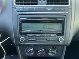 Volkswagen Polo (2011) 1.4 MPi, Style, tempo, park - náhled 15