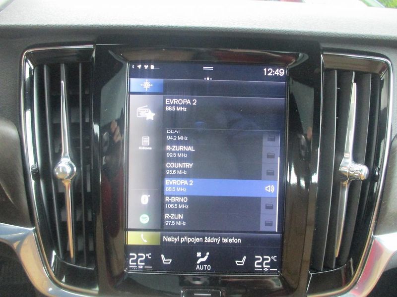 Volvo V90 T6 CROSS COUNTRY PRO 246kW - fotka 28 z 47