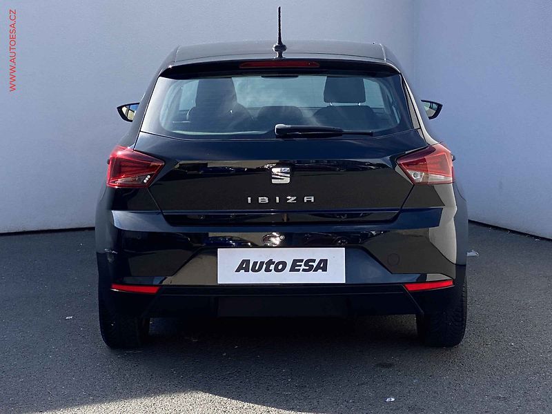 Seat Ibiza (2019) 1.0 TSi, Style, navi - fotka 5 z 16