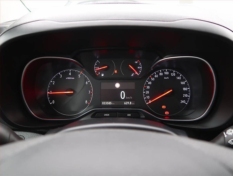Opel Combo (2023) Elegance 1.5 CDTI, 5Míst, SR - fotka 11 z 18