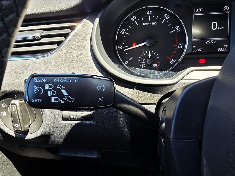 Škoda Octavia 1.2 TSI BOHATÁ VÝBAVA 66Tis Km - fotka 10 z 24
