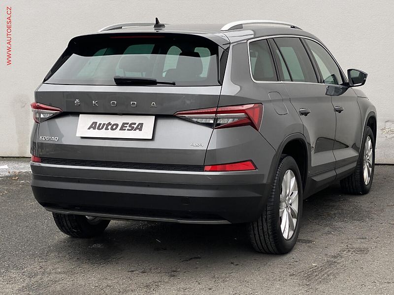 Škoda Kodiaq (2022) 2.0 TDi 4x4, 1.maj,ČR, Style - fotka 4 z 22