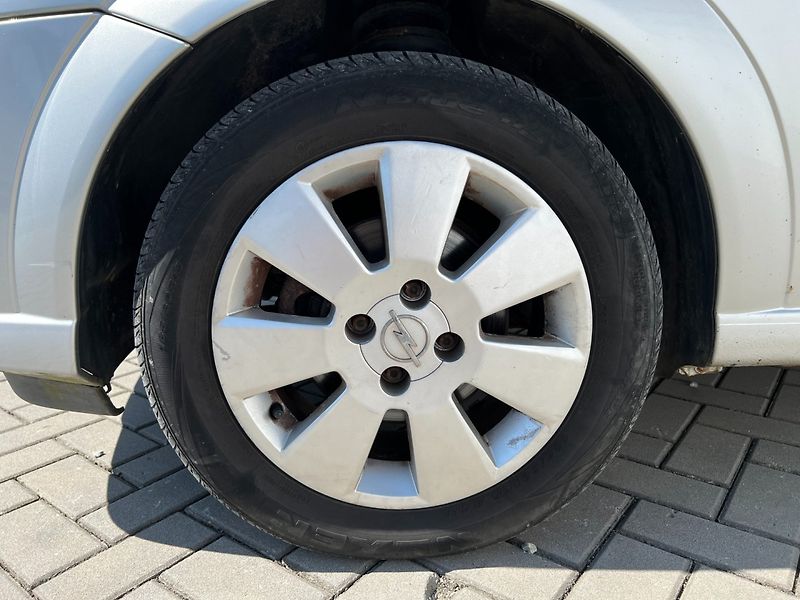 Opel Meriva (2006) 1.4i 16V Klima! Tažné! - fotka 17 z 17