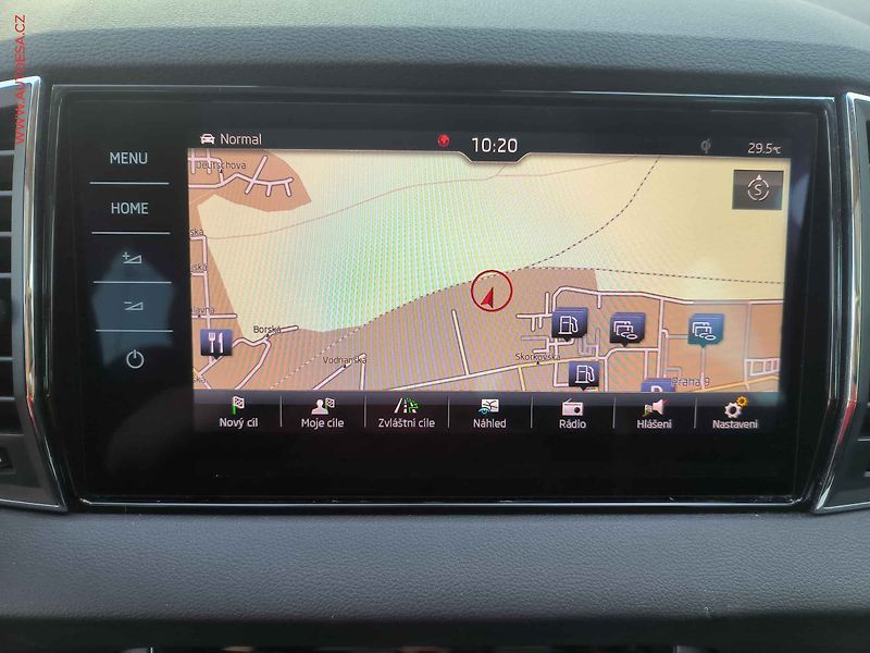 Škoda Karoq (2018) 2.0TDi 4x4, Style, DSG, kůže - fotka 13 z 31