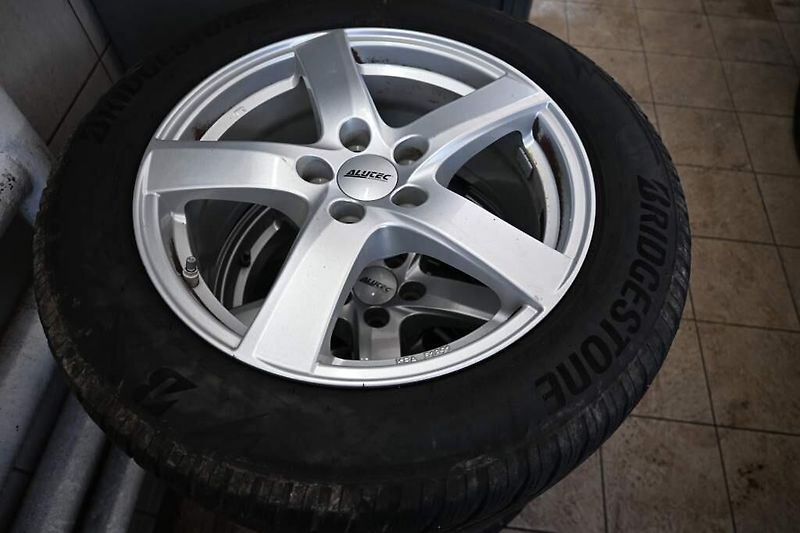 Ford S-MAX (2022) 2.0 ST-LINE LED ACC SONY Tažné - fotka 33 z 34