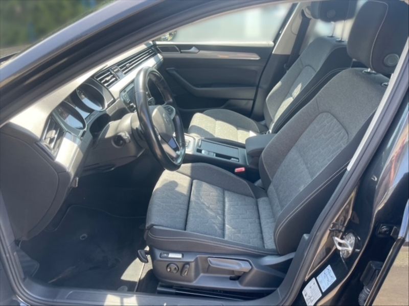 Volkswagen Passat 1,5 TSI Evo Business - fotka 7 z 11