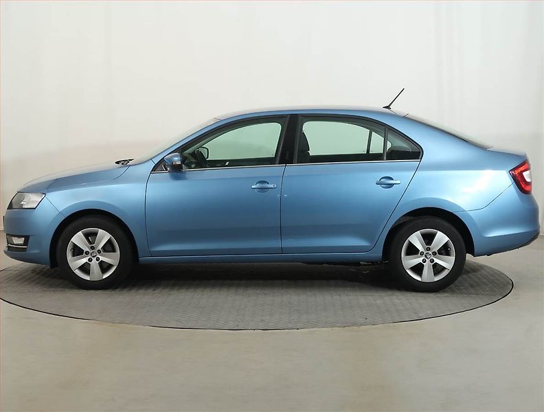 Škoda Rapid (2018) Style 1.0 TSI, Serv.kniha - fotka 3 z 13