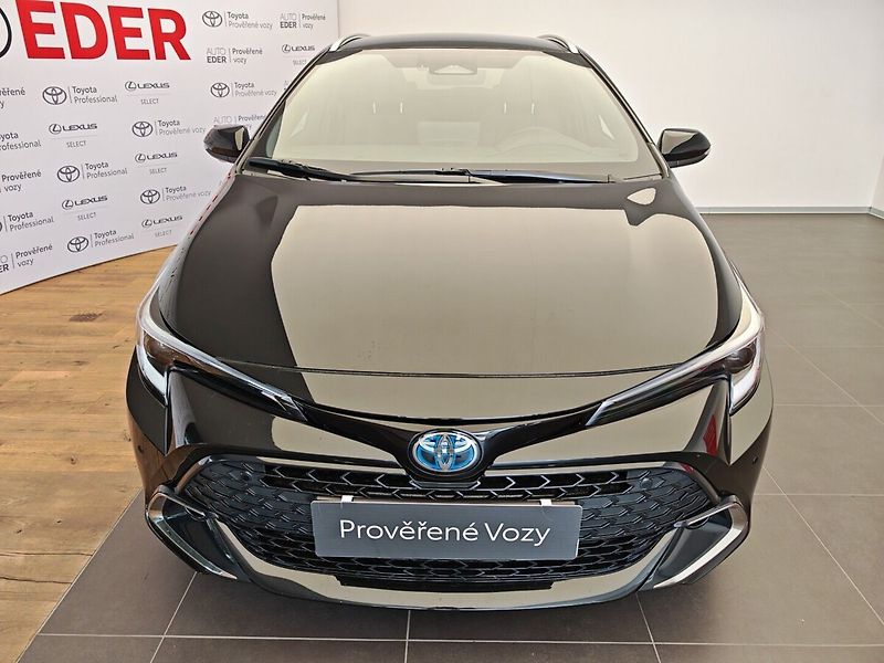 Toyota Corolla Touring Sports 2.0 Hybrid Styl - fotka 2 z 38