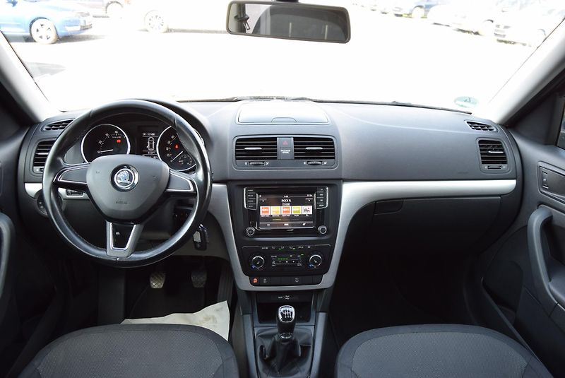 Škoda Yeti (2017) 1.4TSI 92kw AMBITION TAŽ NAVI  - fotka 16 z 41