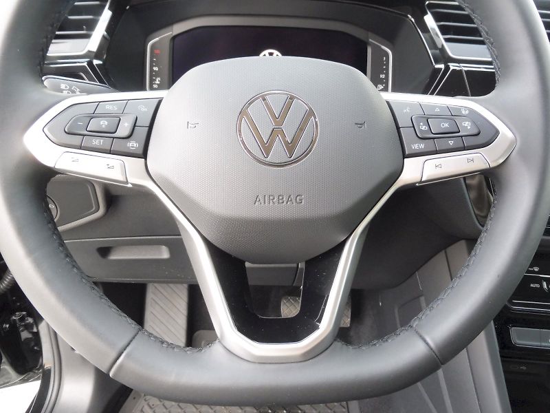 Volkswagen Touran (2026) People 1,5 TSI 110kW - fotka 16 z 27