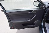 Škoda Rapid (2016) 1.2TSI 66kw AMBITION JOY XENON - náhled 17