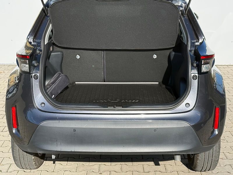 Toyota Yaris Cross 1.5 HSD e-CVT Comfort FWD - fotka 10 z 26
