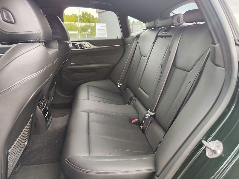 BMW Řada 4 420d xDrive/140kW M Paket AT - fotka 15 z 37