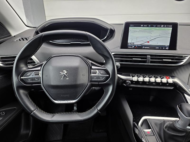 Peugeot 3008 (2021) 1.5HDi 96kW ALLURE ČR NOVÉ - fotka 11 z 18