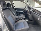 Mitsubishi Outlander Navigator 2.0i 4x4 KLIMA ALU - náhled 25